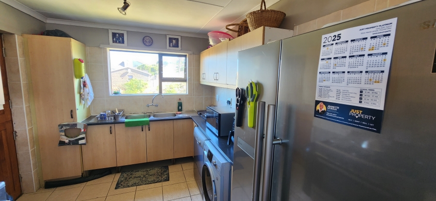 3 Bedroom Property for Sale in Dana Bay Western Cape